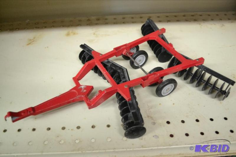 lot 192 image: Toy Tractor Implement