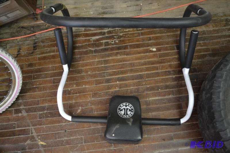 lot 222 image: Ab Machine