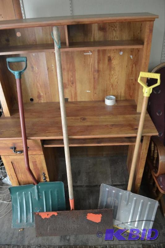 lot 231 image: Three Snow Shovels