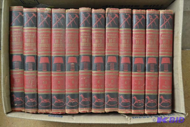 lot 25 image: Popular Mechanics Do-it-Yourself Encyclopedia