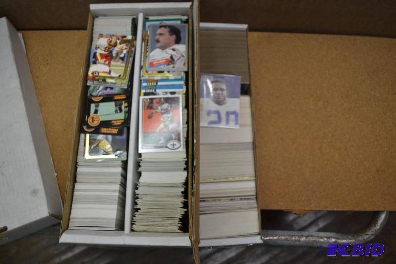 lot 49 image: Collectors Cards