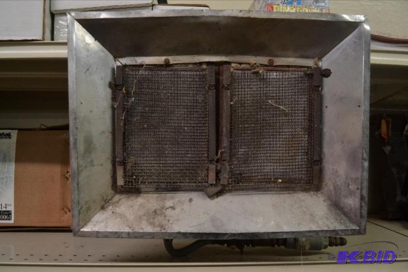 lot 79 image: Sunflower Heater