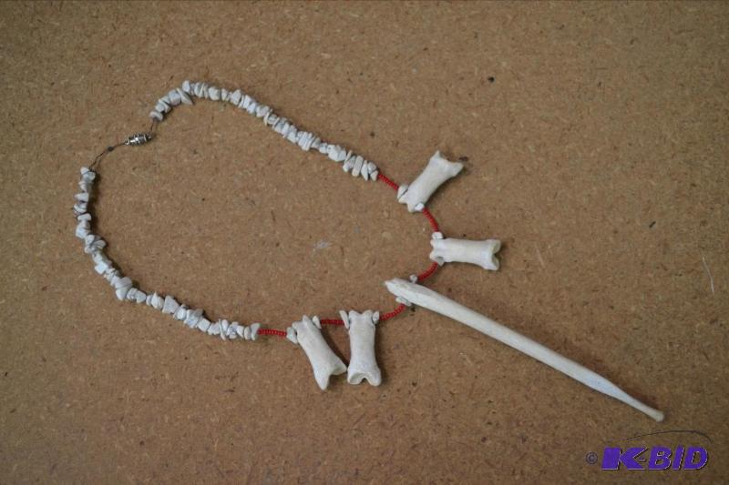 lot 95 image: Bone Necklace