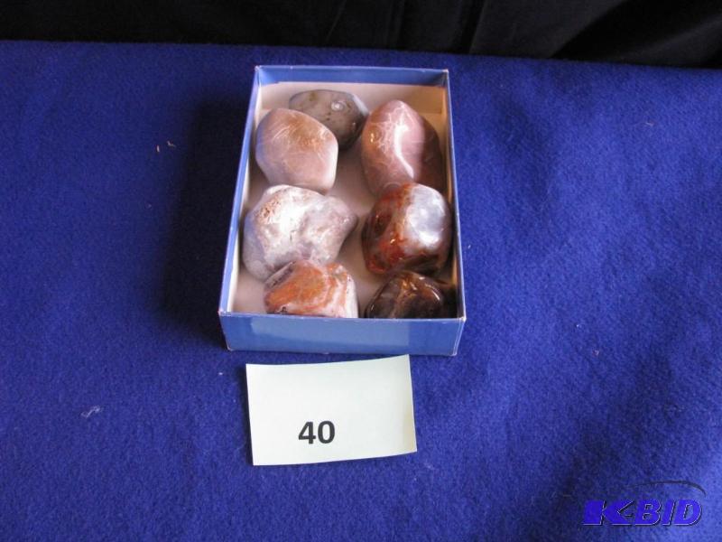 lot 40 image: Polished Stones, very nice...