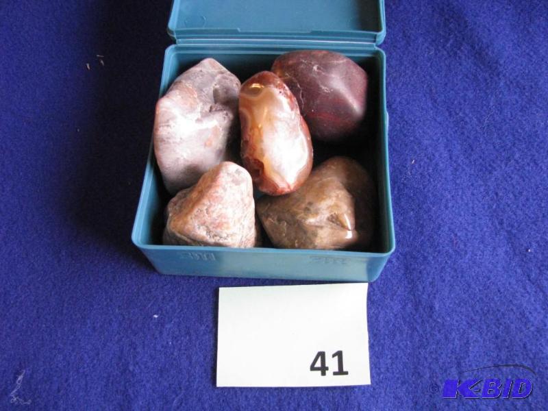 lot 41 image: Polished Stones, very nice...