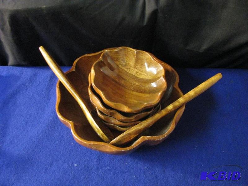 lot 68 image: vintage wooden salad set...