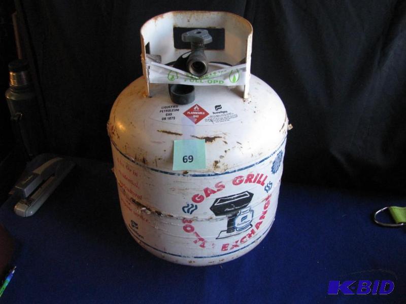 lot 69 image: propane tank would be great for fishinghunti...