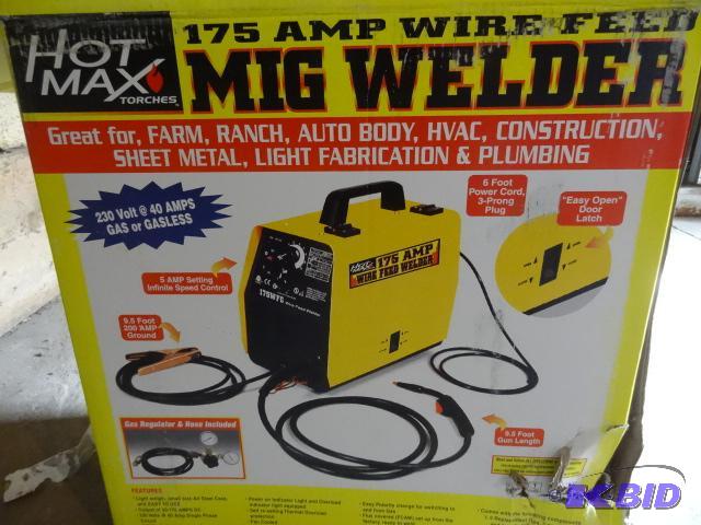 New in box Hot Max wire feed mig welder kit. ...