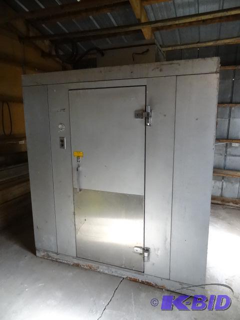 Norlake walk in cooler. Has a floor. Includes...