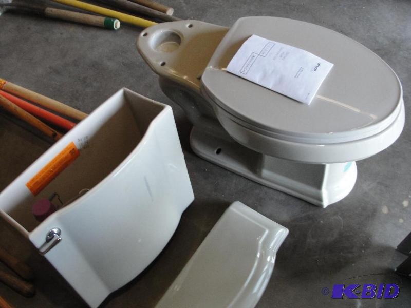 New Kohler Stool - Display Model...