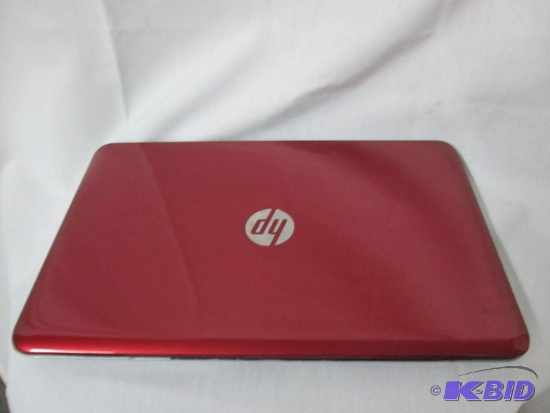 HP Pavilion 15.6 4GB Windows 8 Laptop - Red