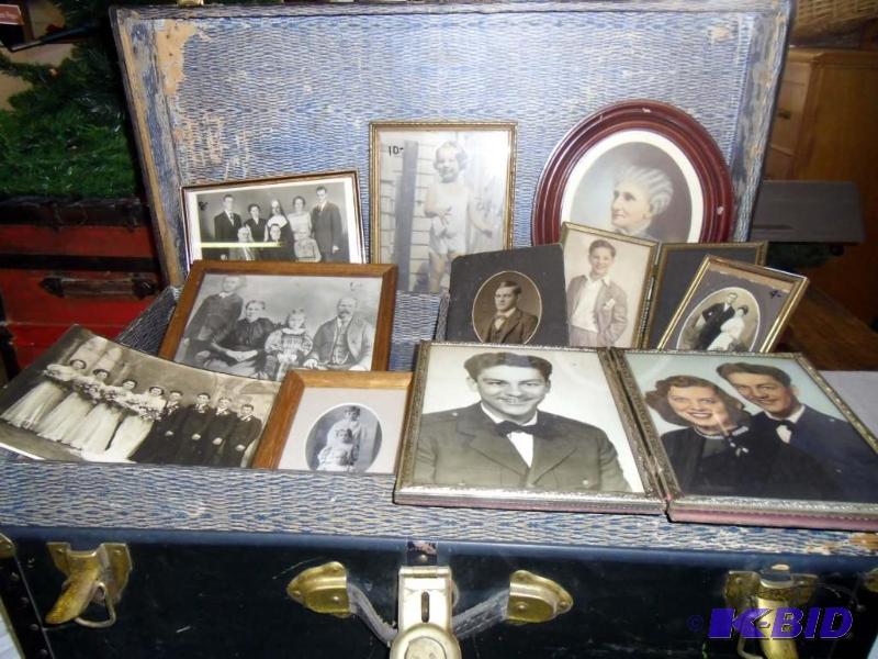 lot 20001 image: 100s of Black & White Photographs in old Trunk Multiple Estates