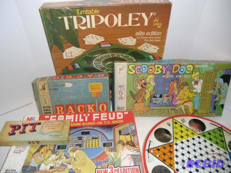 lot 20004 image: Vintage Board Games - Chinese Checkers  Pit  Scooby Doo  Family Feud  Racko  Tripoley
