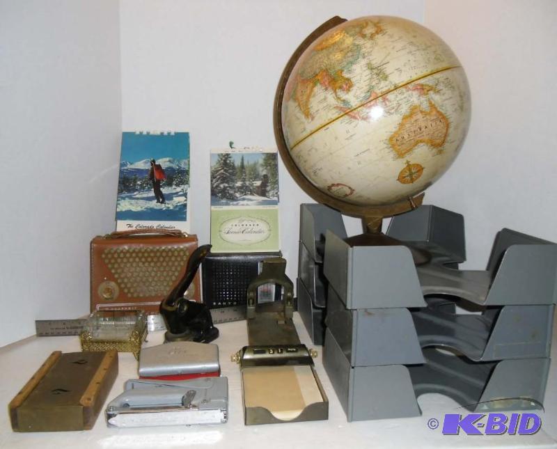 lot 20015 image: Vintage Office Desk Collectibles  Metal Stapler, Perpetual Calendar, Globe, Transistor Radio