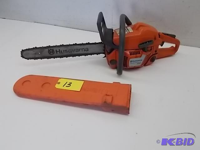 lot 13 image: Husqvarna 350 18" Chainsaw...