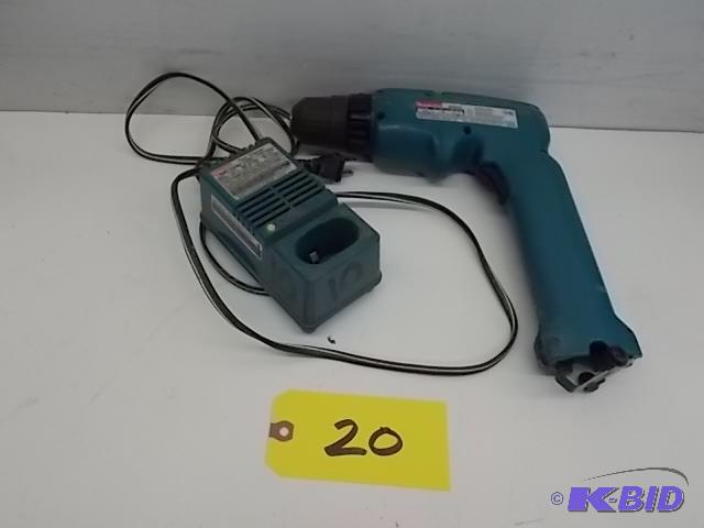 lot 20 image: Makita 9.6 volt Drill, No Battery...