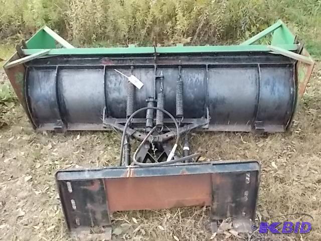 lot 4 image: Western 7 12 Plow With Removable Cage, Skid...