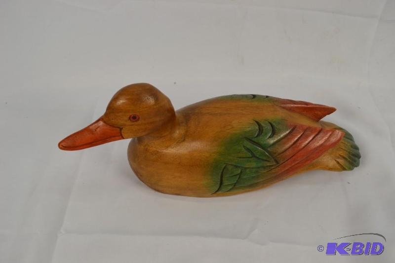 HAND CARVEDPAINTED DUCK