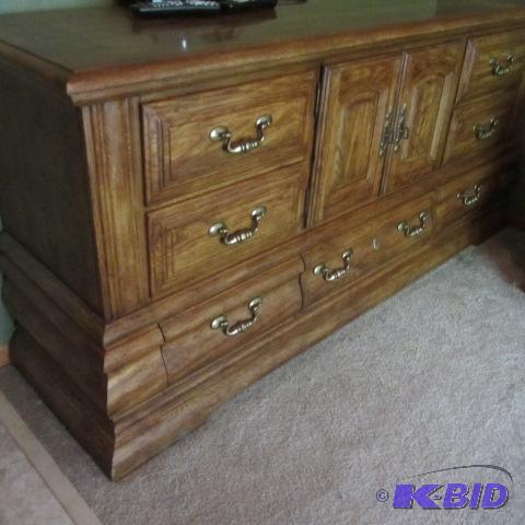 Master Dresser