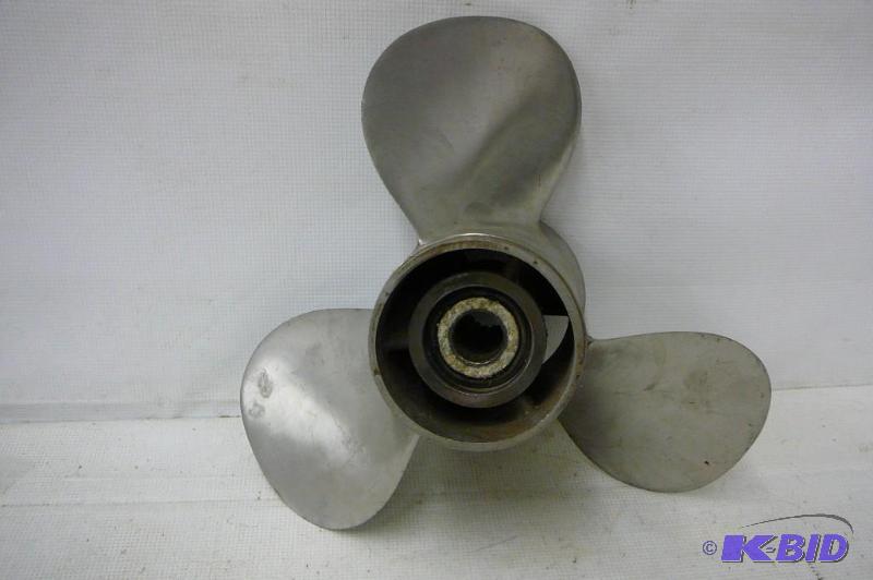 lot 21 image: Propeller 3 blade stainless 48-74268 21 ...