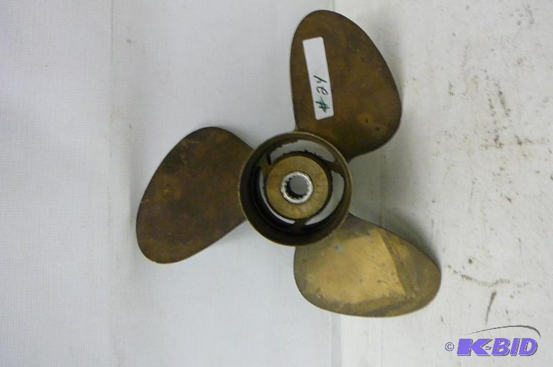 lot 24 image: Propeller Michigan 3 blade brass SMC1377 MA-X...