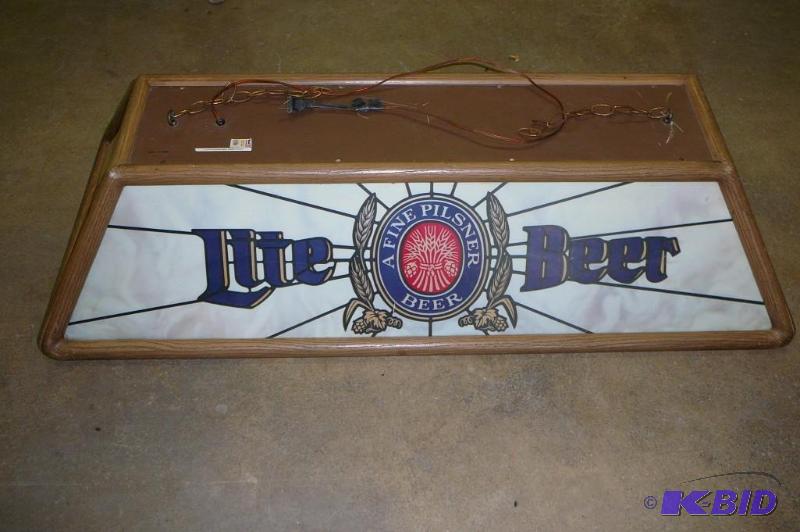 lot 35 image: Miller light pool table light  2 fluores...