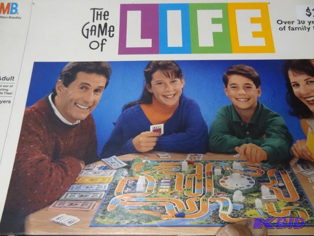 lot 102 image: Misc board games...