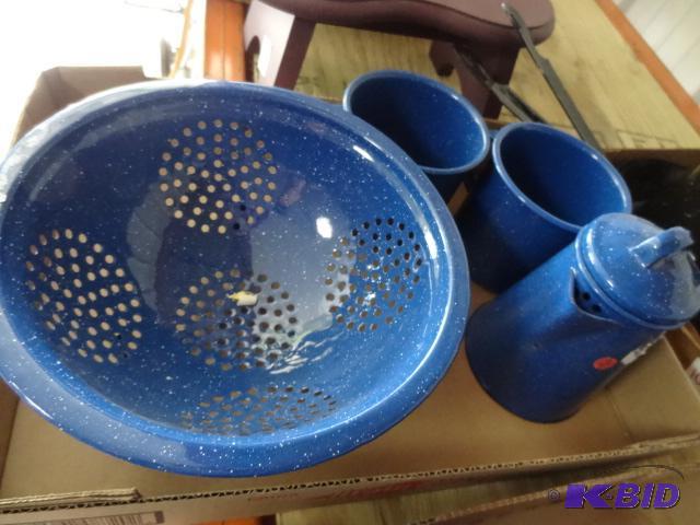 lot 107 image: Misc ceramic coated cookware...