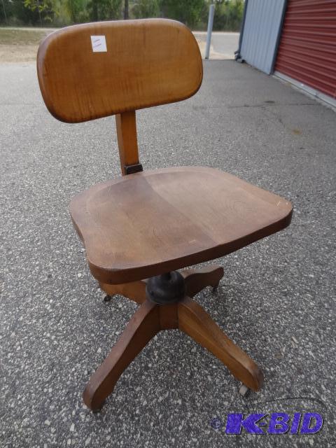 lot 11 image: Vintage office chair. All wood. Wood wheels. ...
