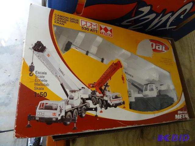 lot 111 image: 150 scale terex crane. Joal...