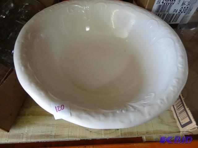 lot 120 image: Vinateg porcelain wash basin...