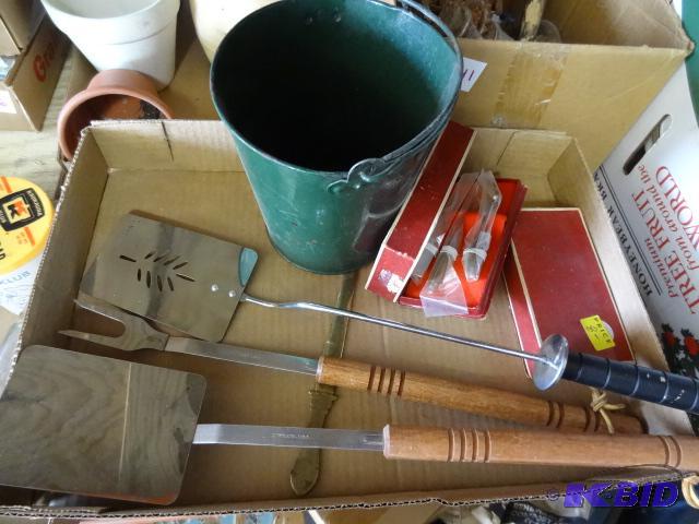 lot 139 image: Grilling utensils. Thai games factory. Baby f...