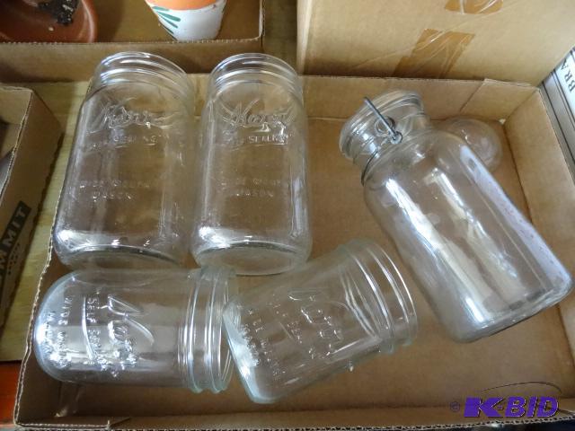 lot 140 image: Misc caning jars....