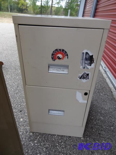 lot 16 image: 15" metal 2 drawer file cabinet...