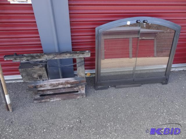 lot 52 image: Fire place door  screen. Heat N Glo brand. B...