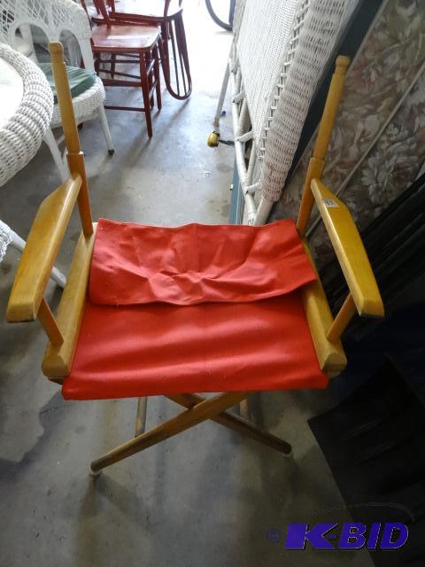 lot 87 image: Wood directors chair. Complete...