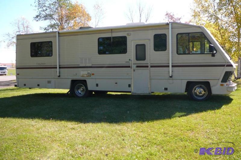 lot 4 image: 1989 Chevy Georgie&nbspBoy Cruise Master Mot...