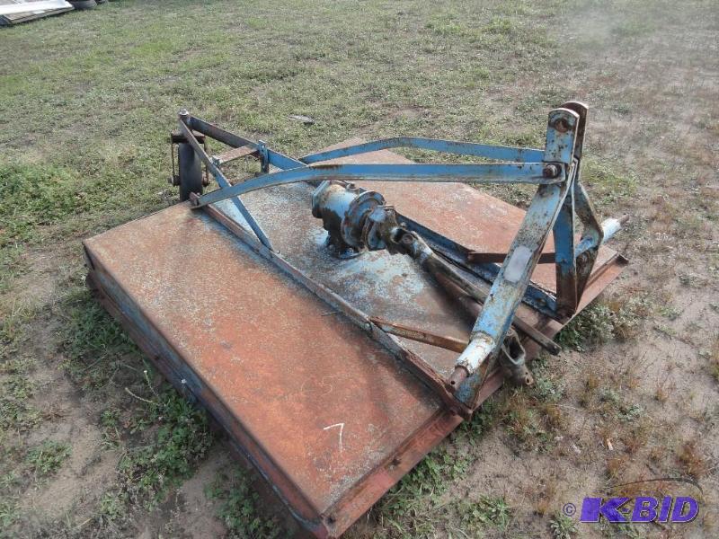 lot 10 image: 3pt Brush Hog