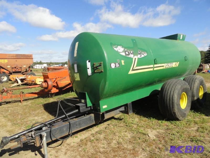 lot 27 image: Manuer Tank