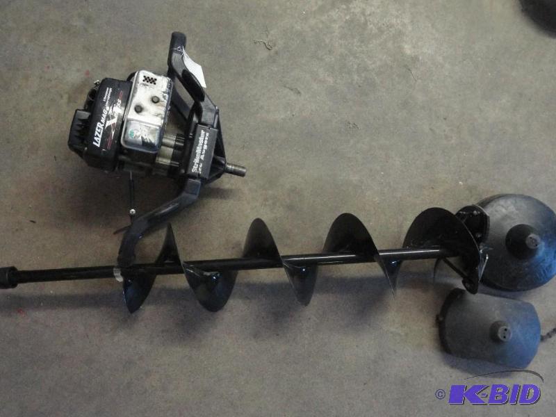 lot 8 image: Ice Auger and Head