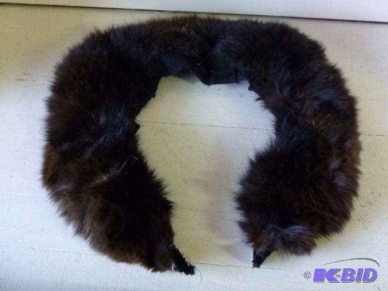 lot 119 image: Mink Shawl that measures 25" across....
