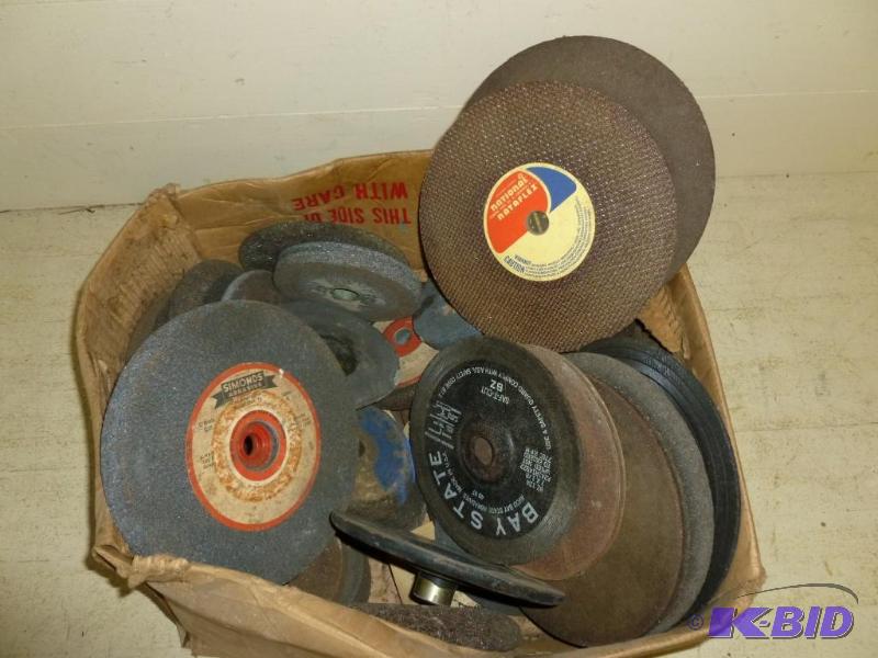 lot 198 image: Large box loaded up with grinding and cutting...