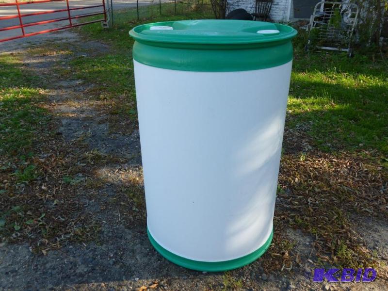 lot 245 image: Large 55 gallon plastic drum, comes with two ...