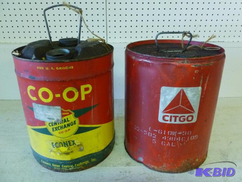 lot 42 image: This lot consists of a vintage Citgo&nbspand...