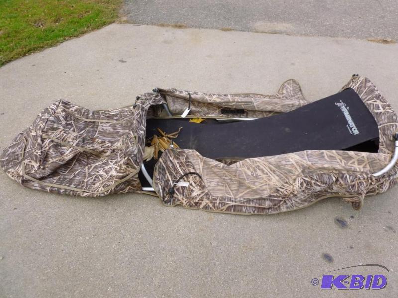 lot 5 image: Large Gooseview X-Terminator camouflaged layi...