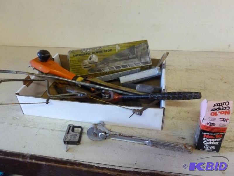 lot 72 image: This lot consists of a large Craftsman socket...