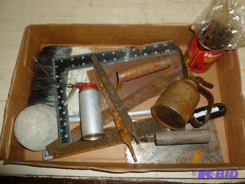 lot 81 image: Lot of tools that includes drill bits, files,...