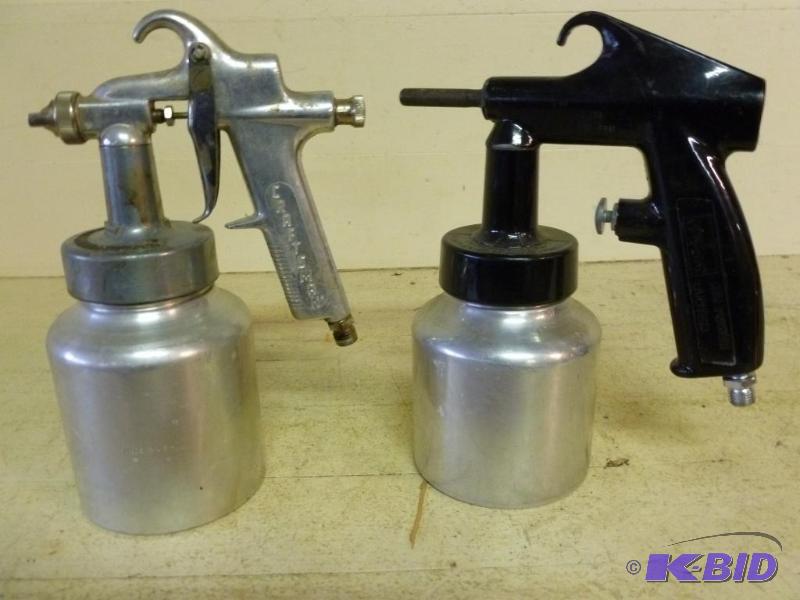 lot 91 image: Craftsman and Montgomery Wards air paint spra...