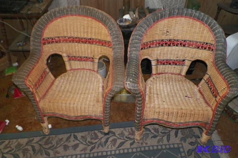 lot 109 image: 2 Wicker Chairs