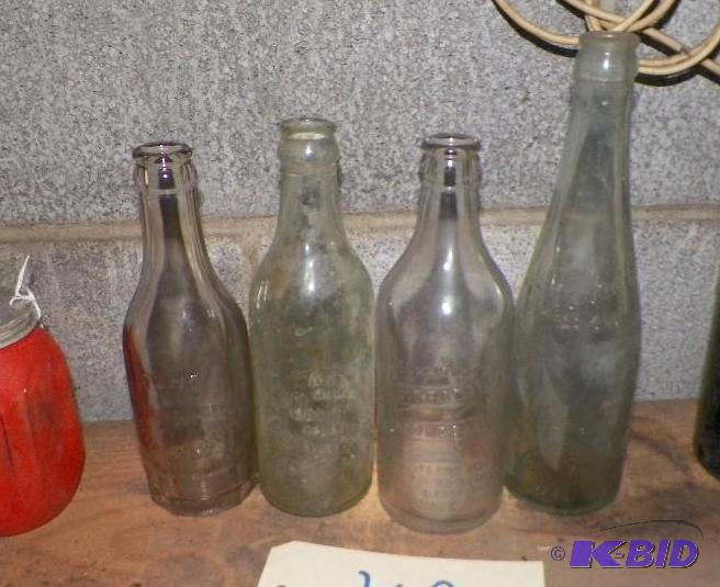 lot 208 image: 4 Bottles Ottumwa Ia., ACO Waseca, Citrate Magnesium, Michel Lacrosse Wi.